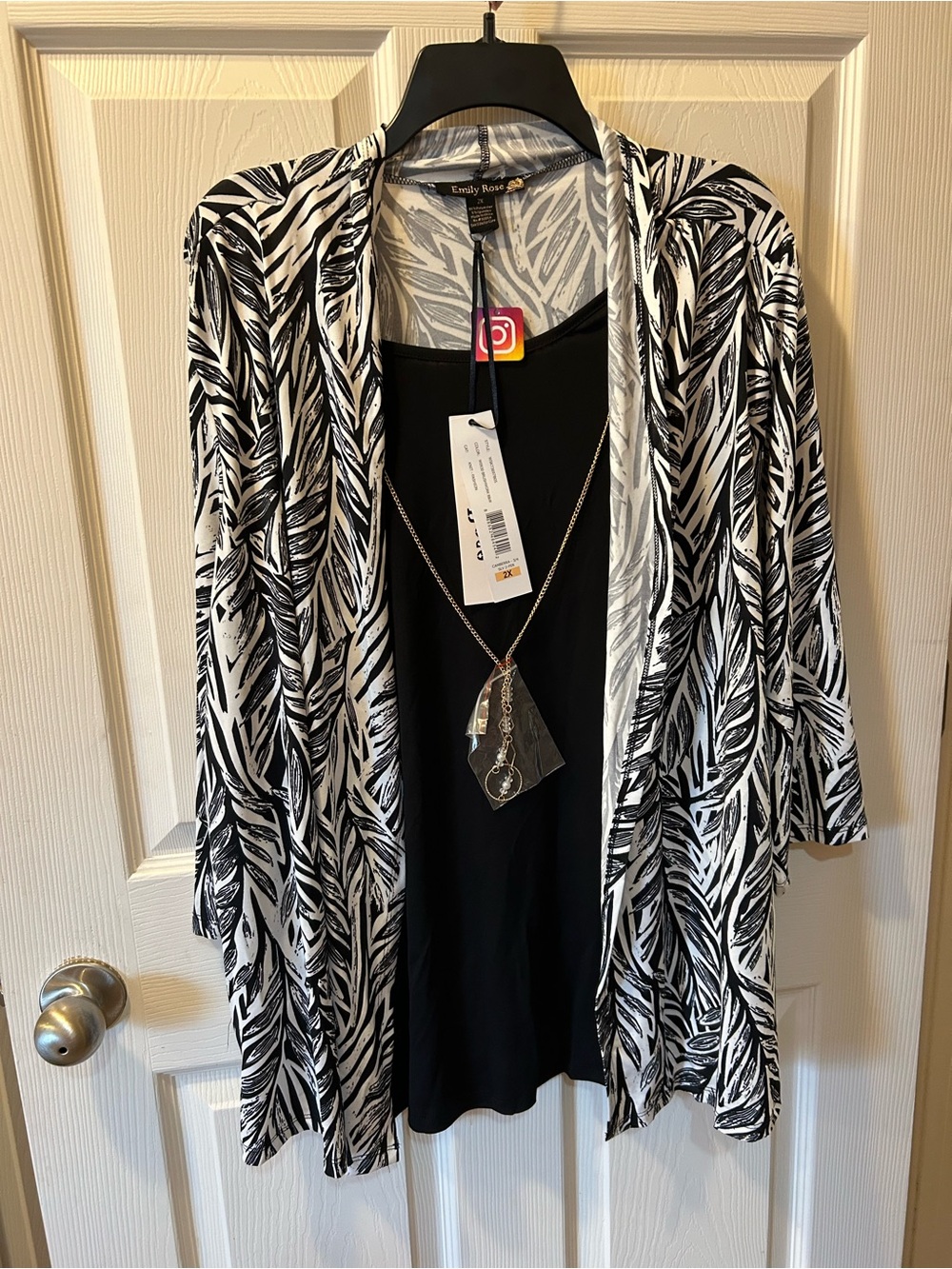 Emily Rose 2X Black Tank with Attached Black & White Leaf Print Cardigan NWT